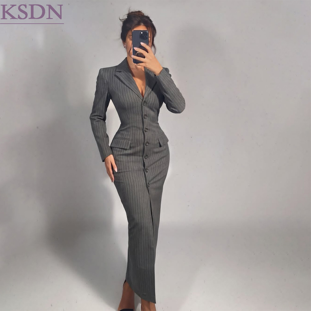 Midi Dress - Grijze damesblazer met fijne strepen, rok,